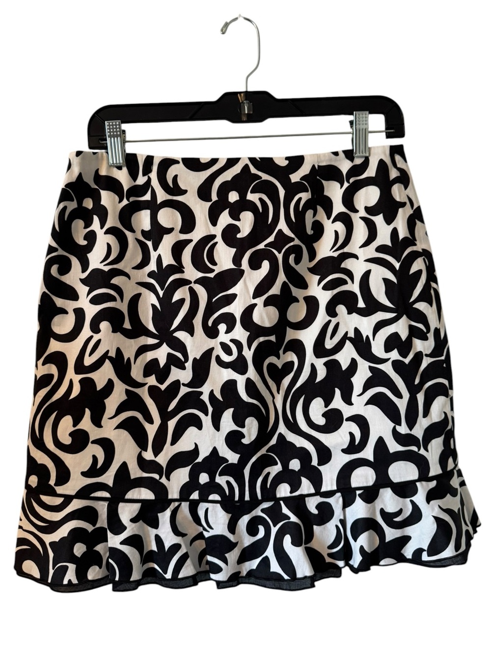 White House Black Market Black and White Patterned Ruffle Hem Skirt 6
